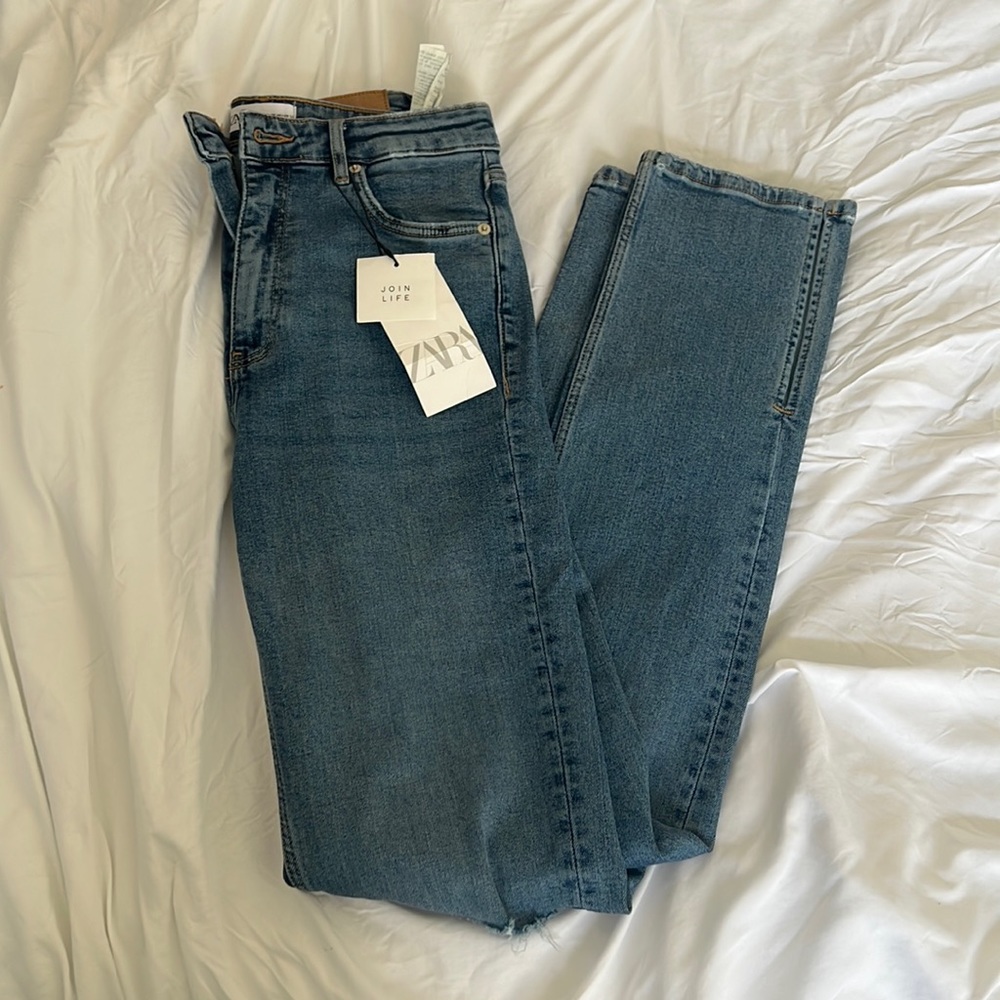 BRAND NEW ZARA jeans
